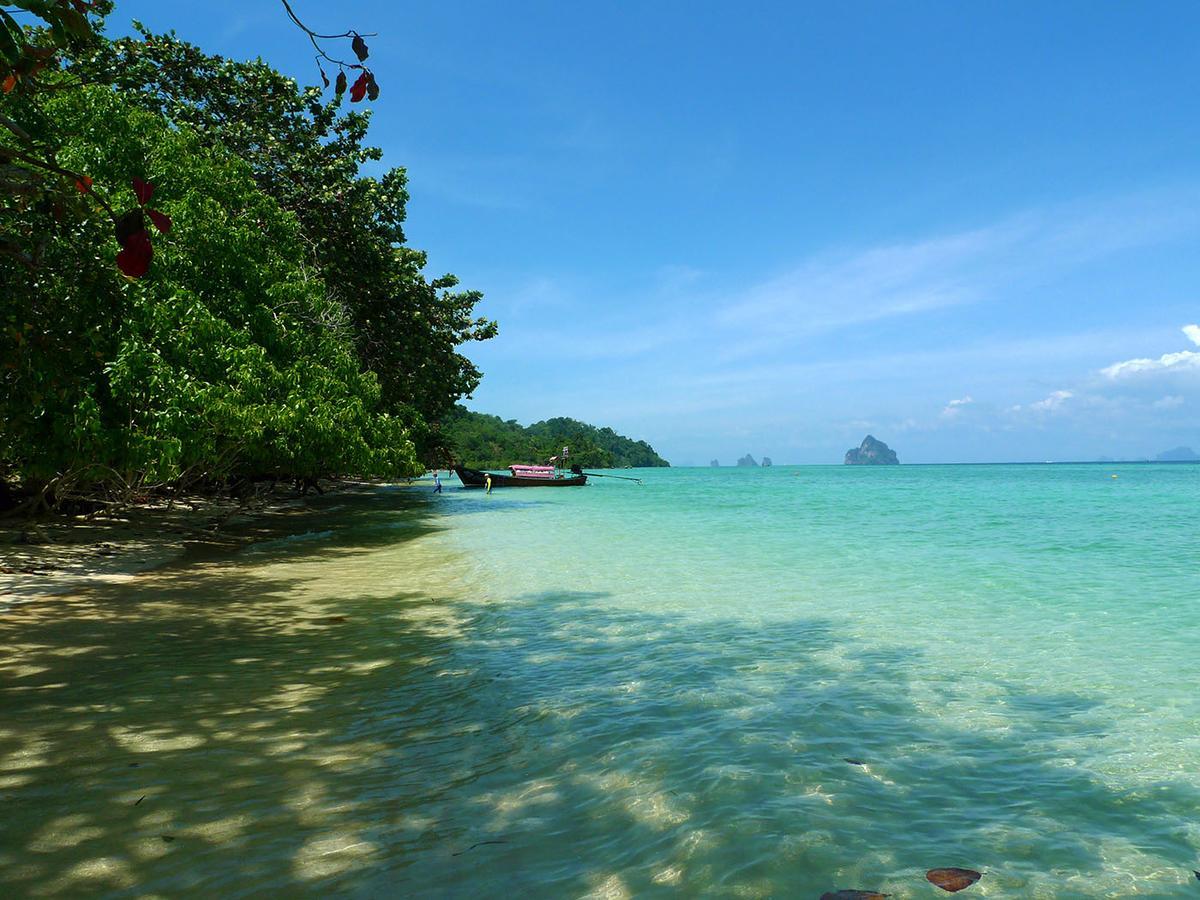 Baan Sri Lanta Sand Ko Lanta Pokoj fotografie