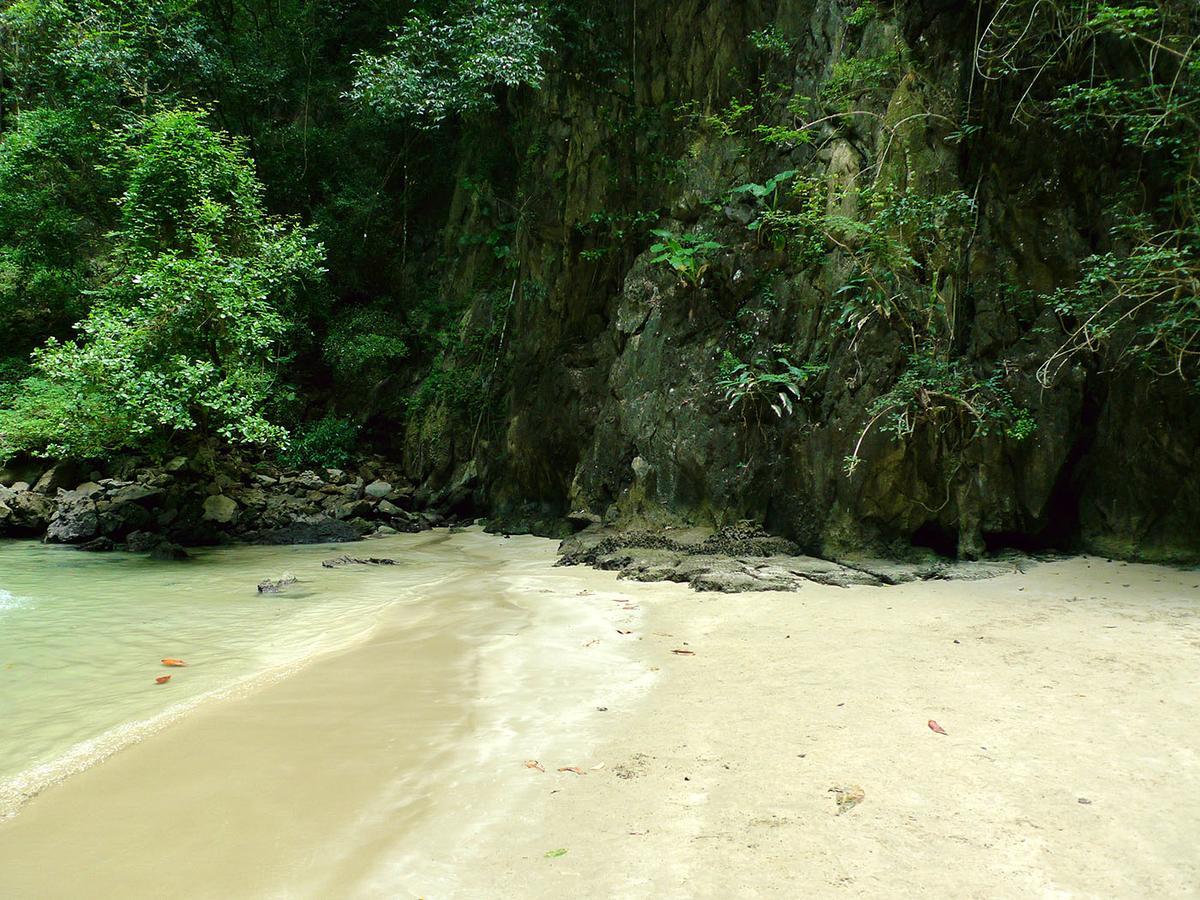 Baan Sri Lanta Sand Ko Lanta Pokoj fotografie