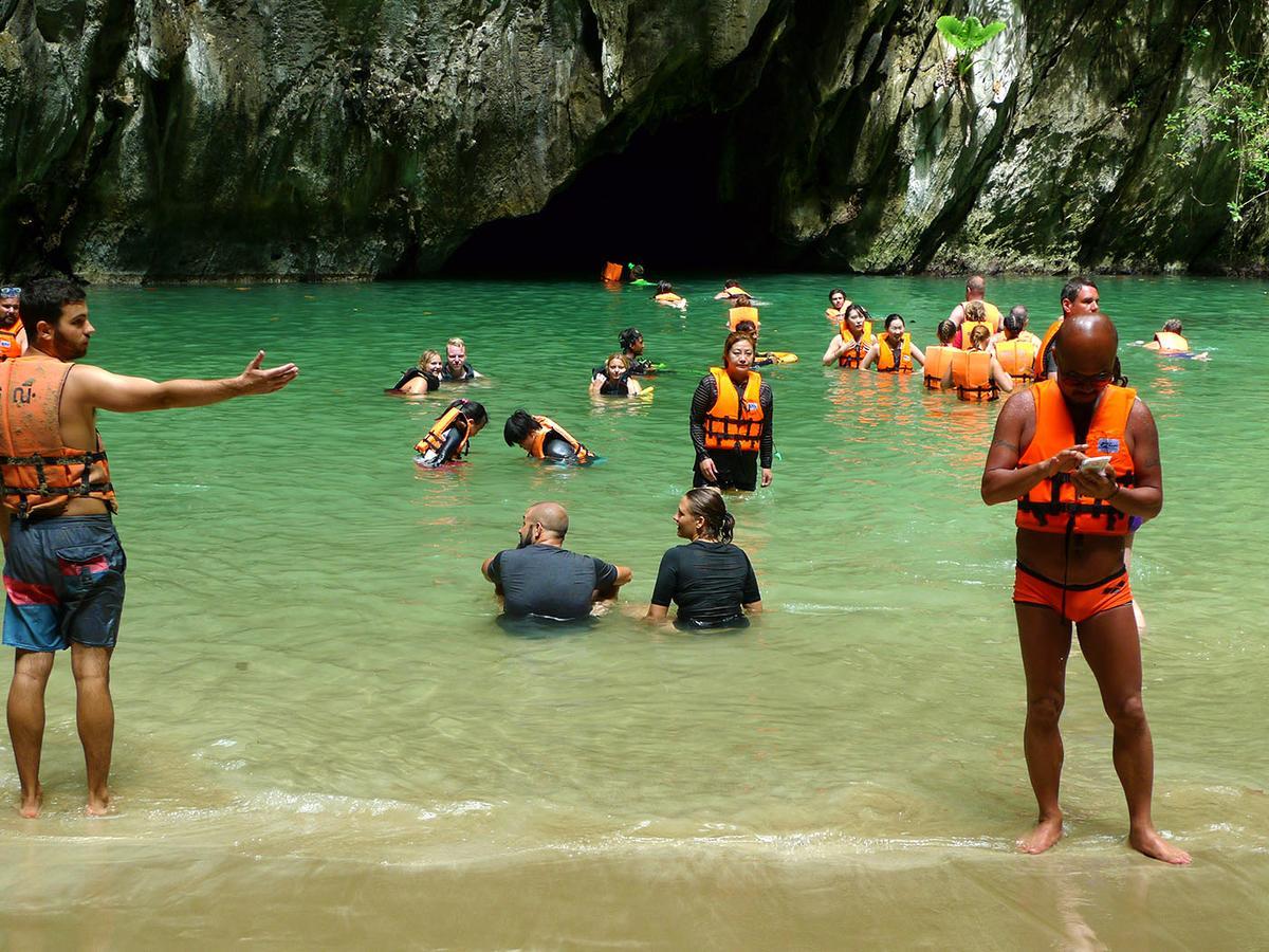 Baan Sri Lanta Sand Ko Lanta Pokoj fotografie