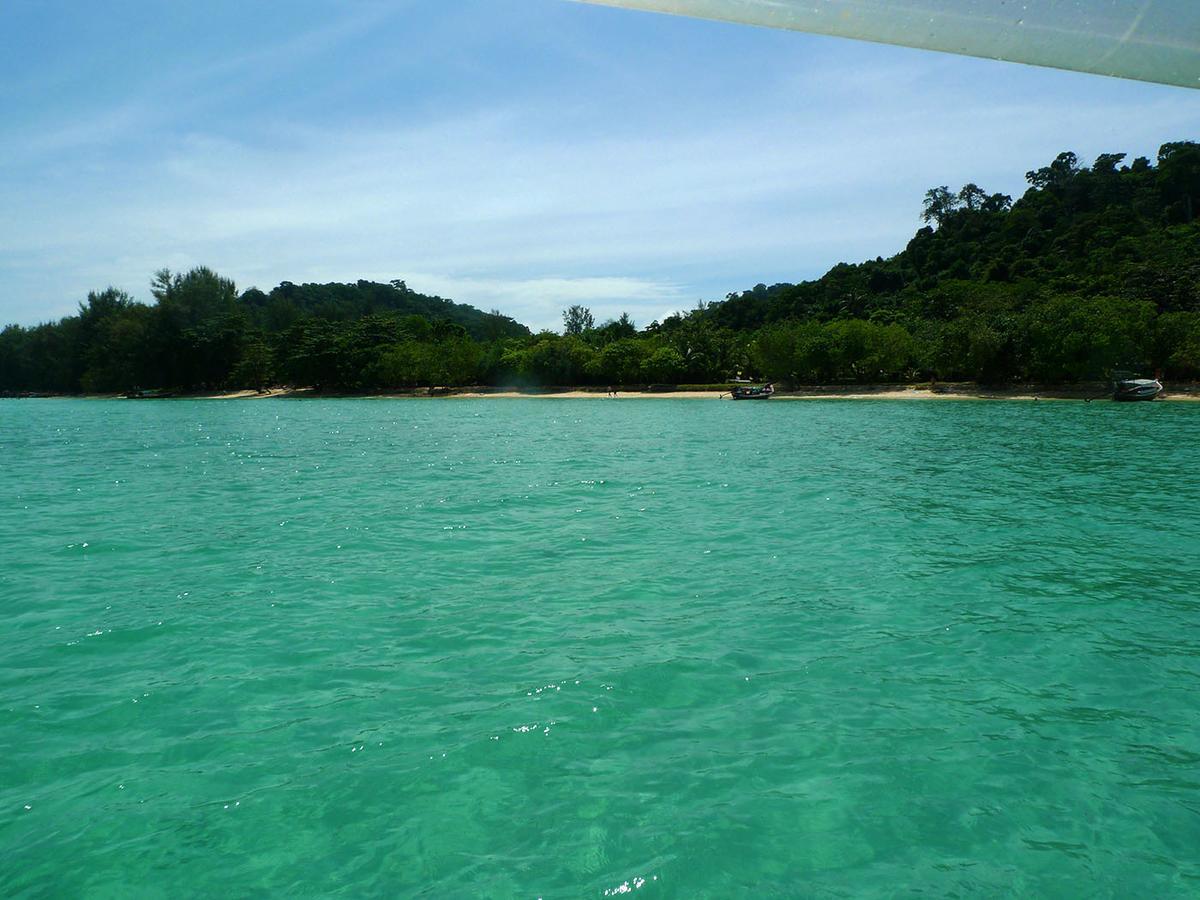 Baan Sri Lanta Sand Ko Lanta Pokoj fotografie