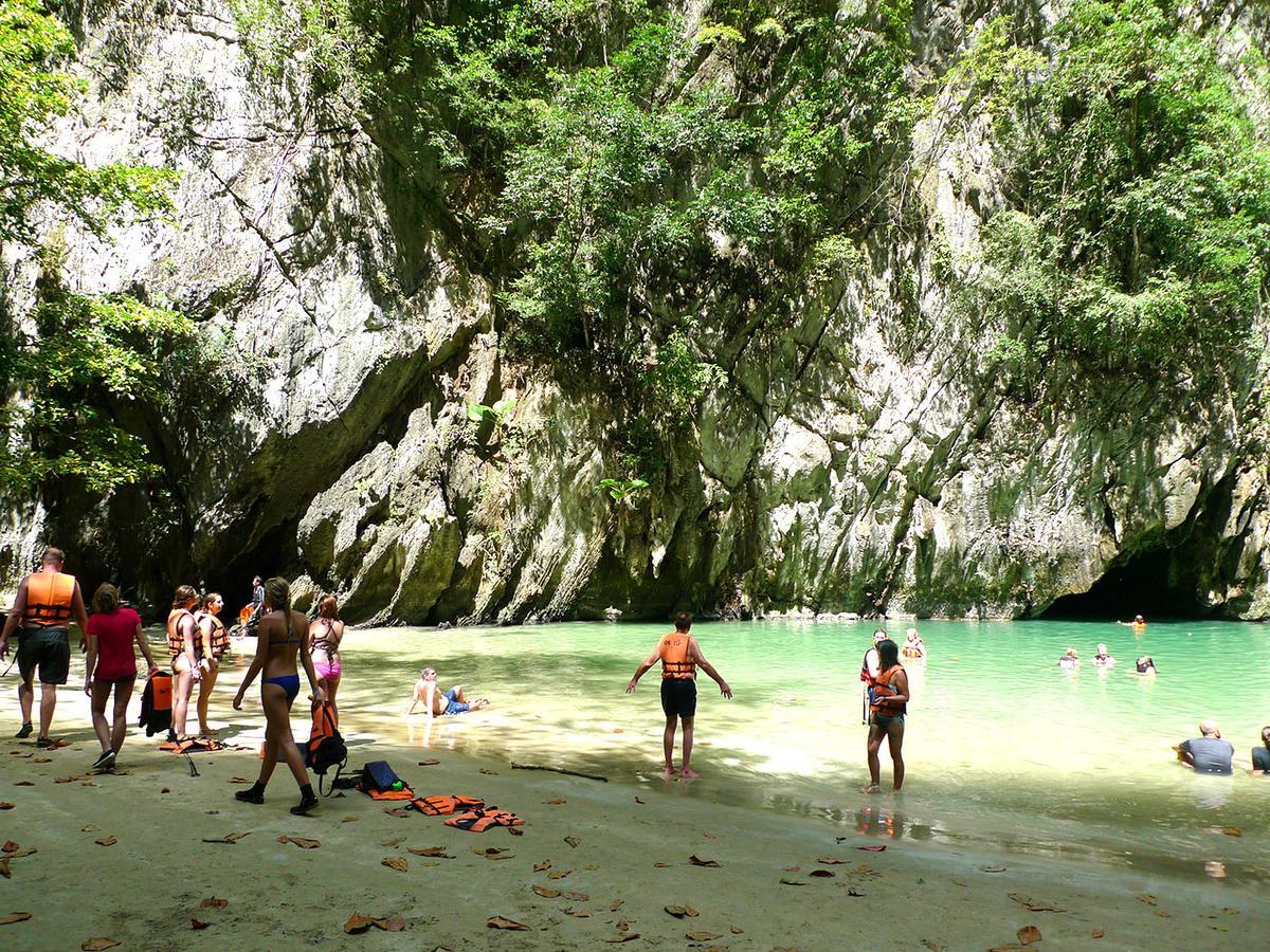 Baan Sri Lanta Sand Ko Lanta Pokoj fotografie
