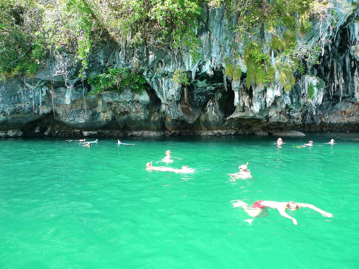 Baan Sri Lanta Sand Ko Lanta Pokoj fotografie
